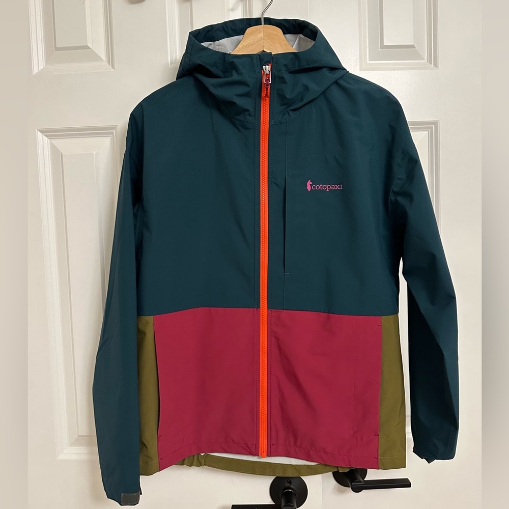 Cotopaxi Women’s Cielo Raincoat jacket size small - Teal, Pink, Olive like new